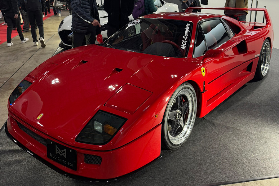 F40 detail 2